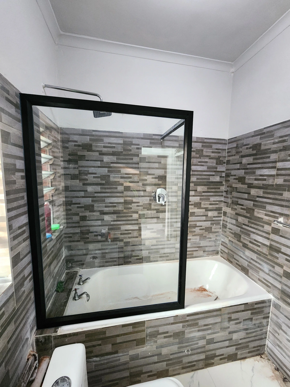 Shower glass Zimbabwe