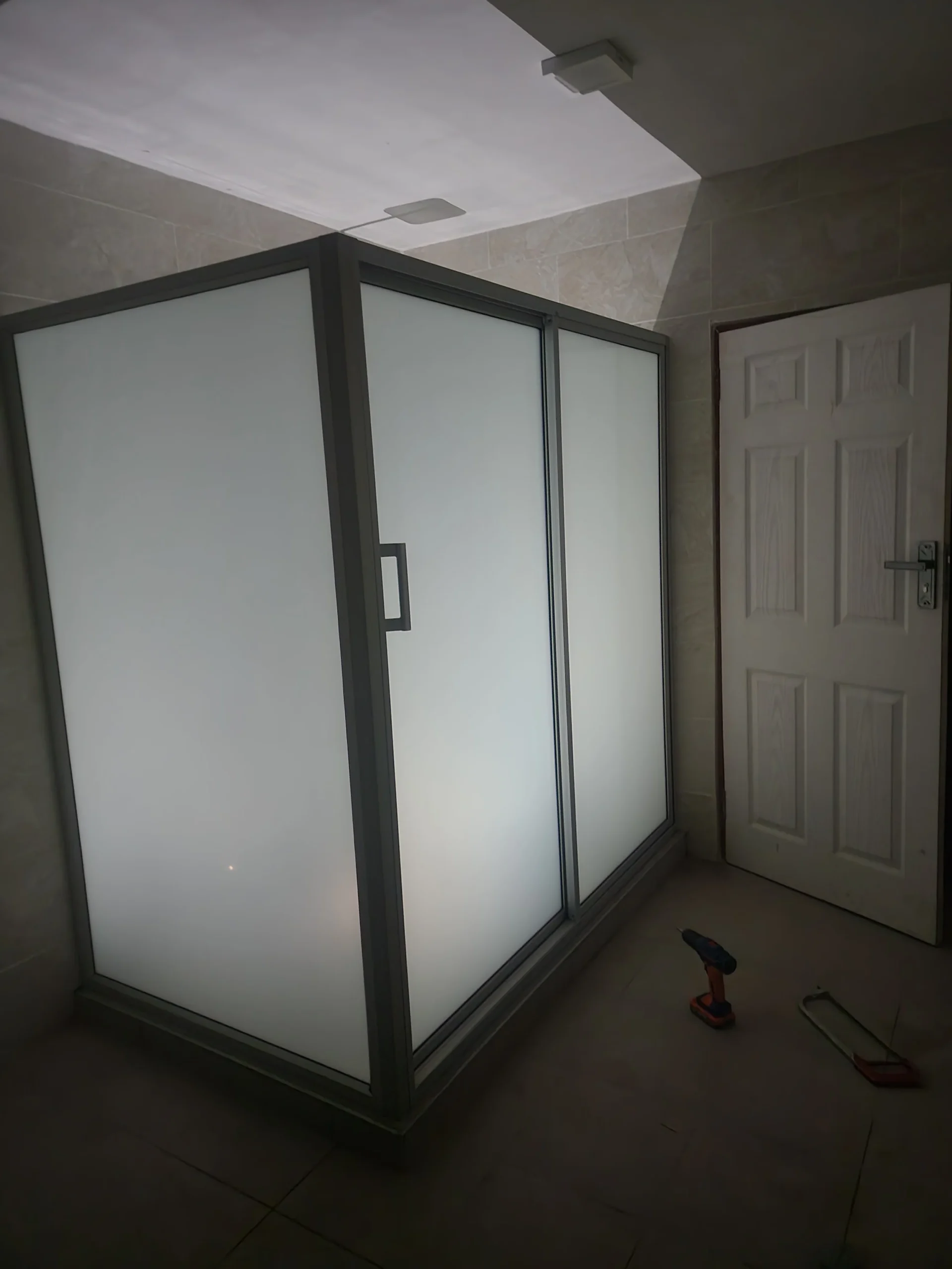 opaque - obscure glass shower cubicle